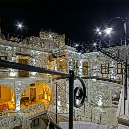 Risus Cave Suites Гьореме Екстериор снимка