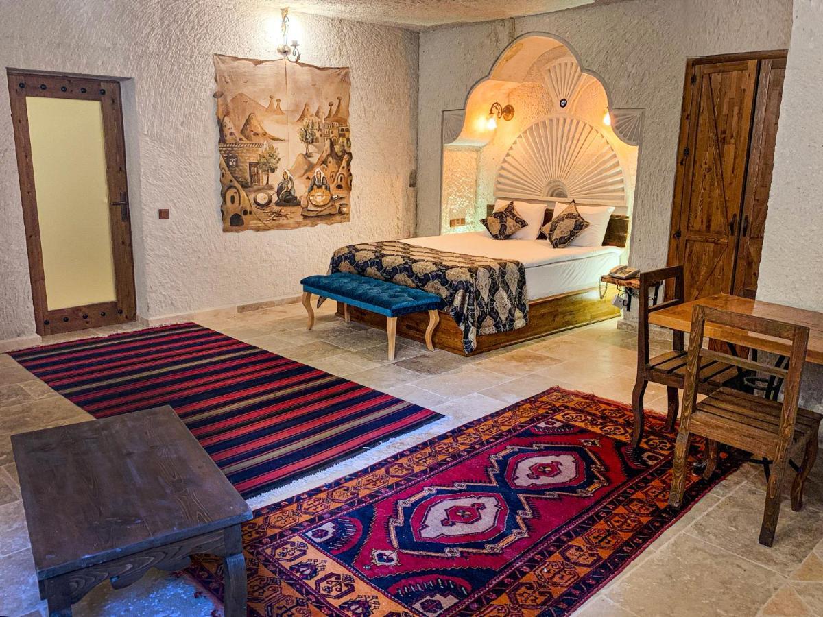 Risus Cave Suites Гьореме Екстериор снимка