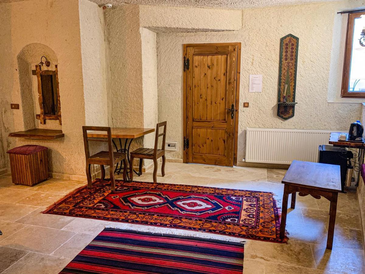 Risus Cave Suites Гьореме Екстериор снимка