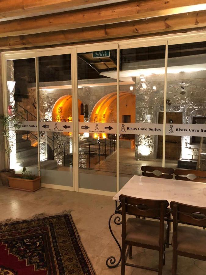 Risus Cave Suites Гьореме Екстериор снимка