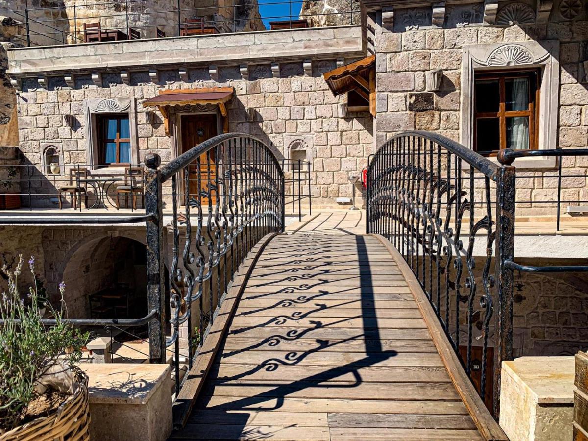 Risus Cave Suites Гьореме Екстериор снимка
