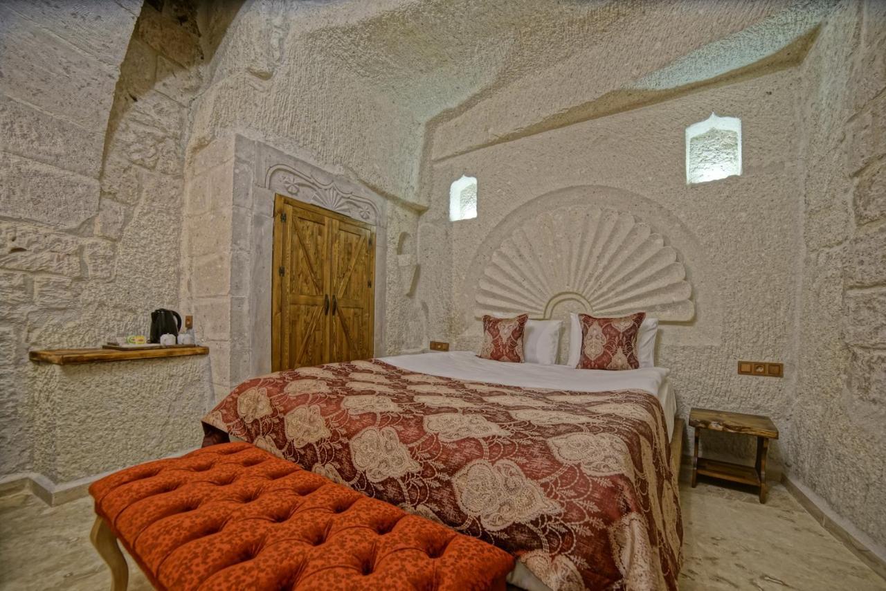 Risus Cave Suites Гьореме Екстериор снимка