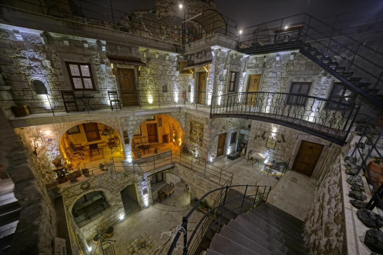 Risus Cave Suites Гьореме Екстериор снимка