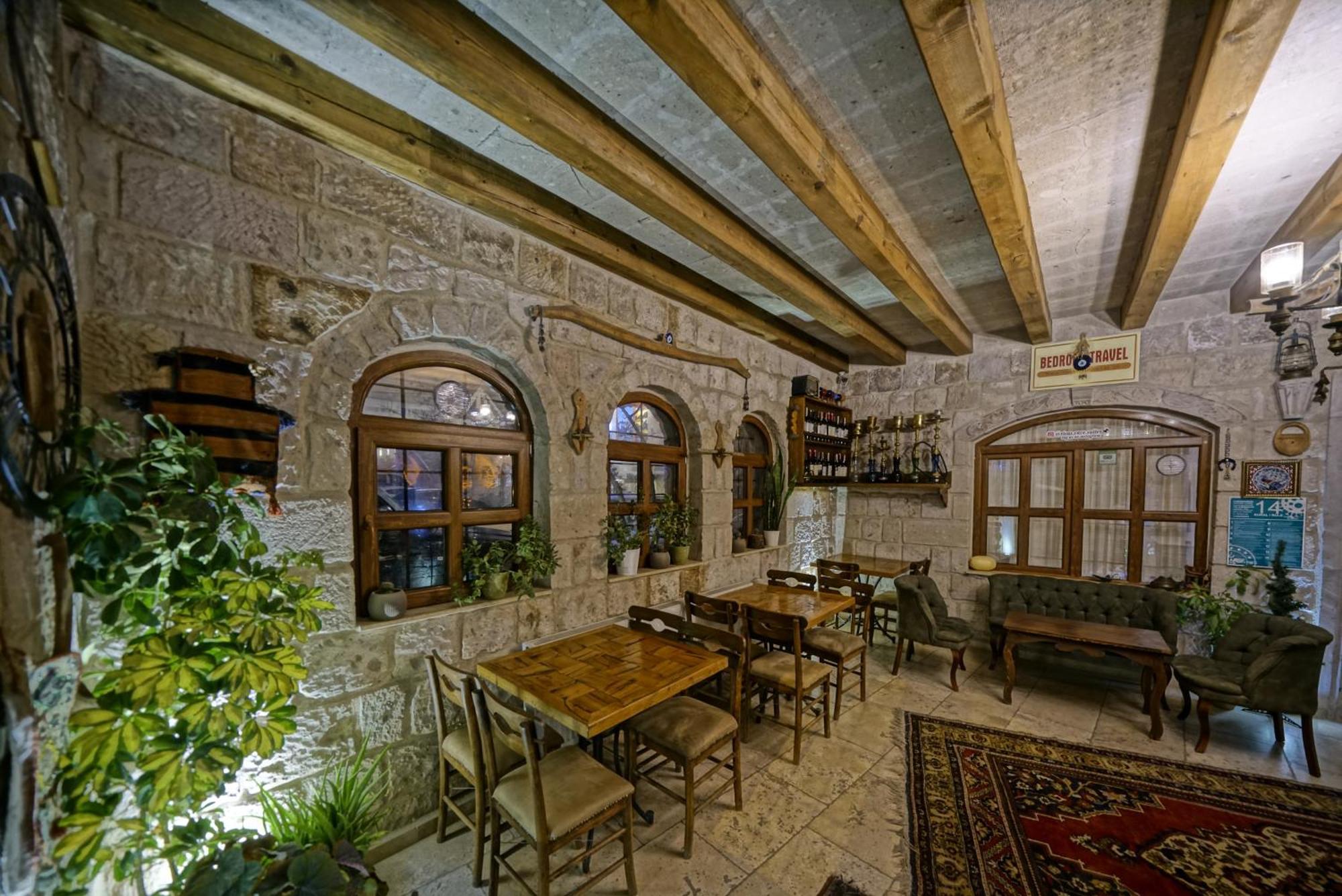 Risus Cave Suites Гьореме Екстериор снимка
