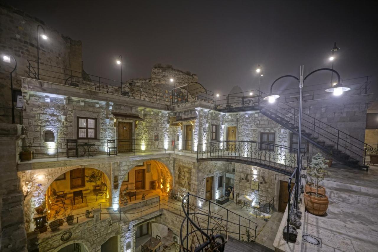 Risus Cave Suites Гьореме Екстериор снимка
