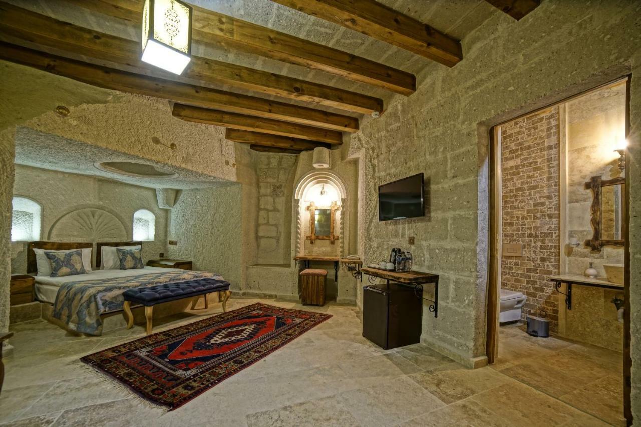 Risus Cave Suites Гьореме Екстериор снимка