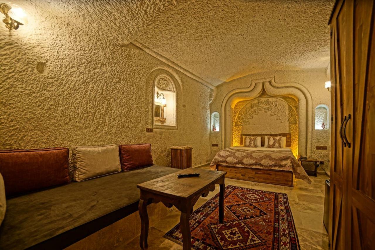 Risus Cave Suites Гьореме Екстериор снимка