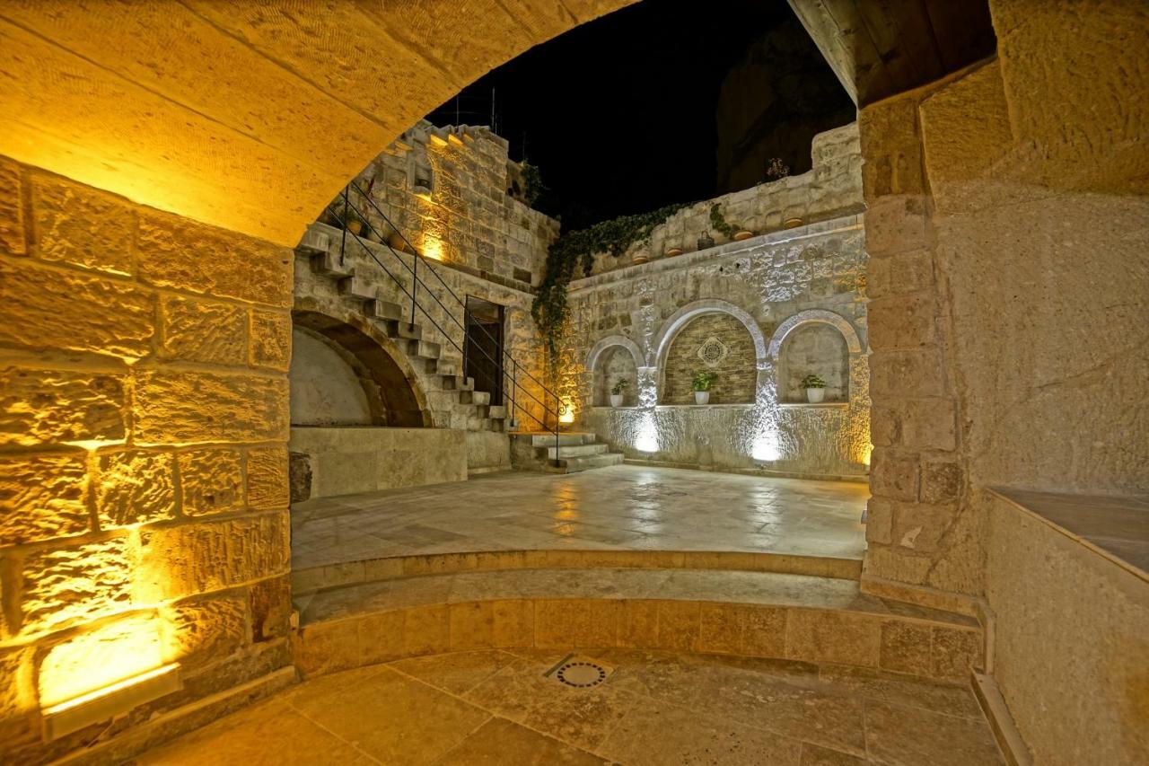 Risus Cave Suites Гьореме Екстериор снимка