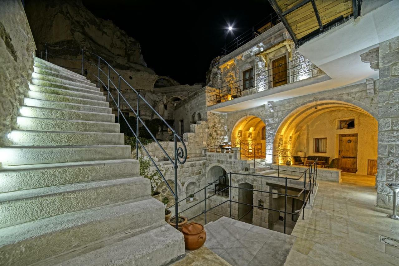 Risus Cave Suites Гьореме Екстериор снимка